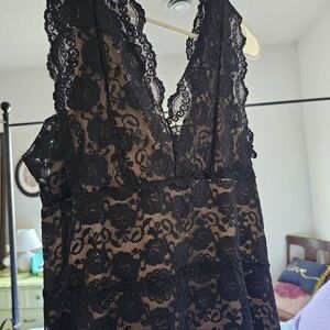 George dress sleeveless shirt with lace overlay size small